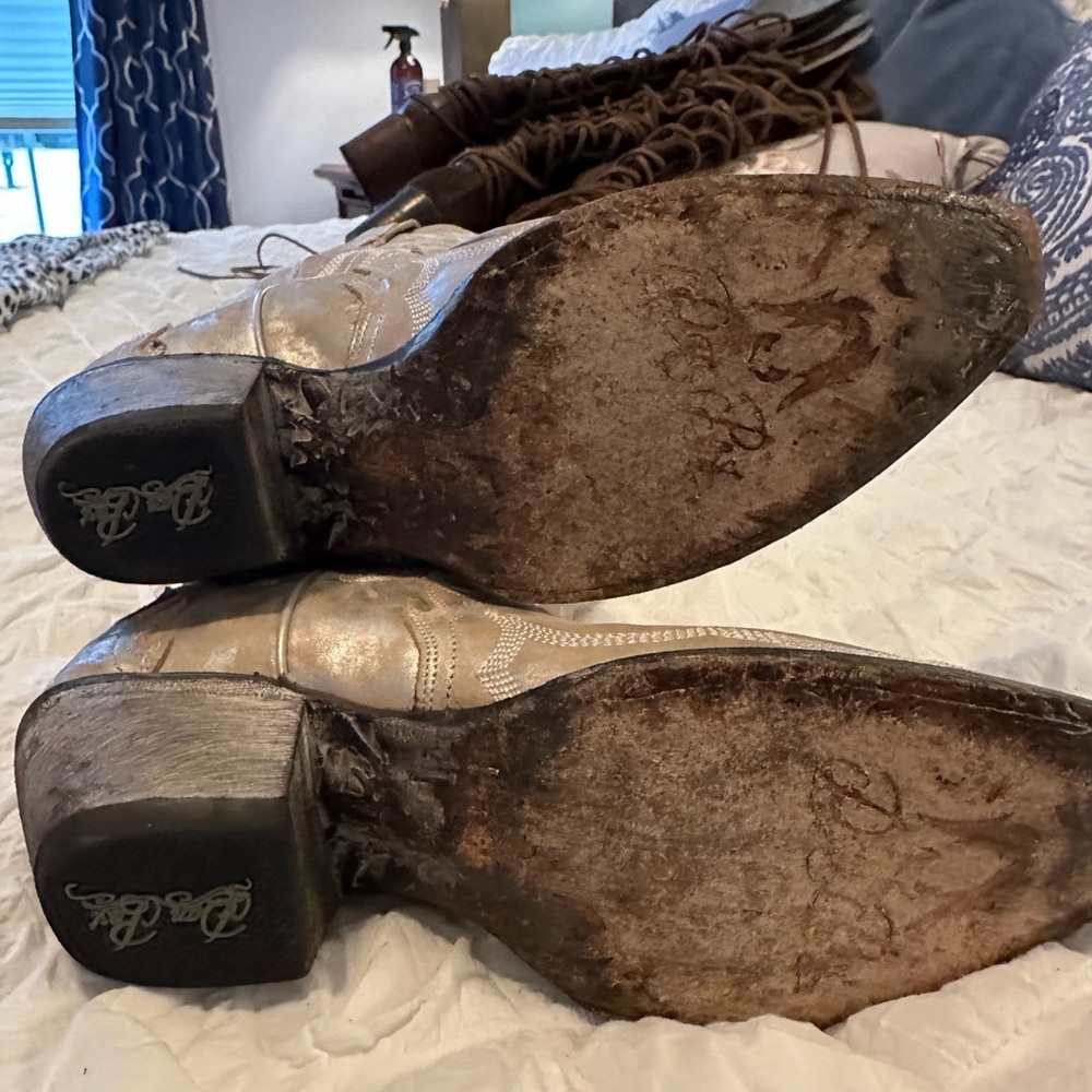 Dan post boots Size 9 - Picture 4 of 6